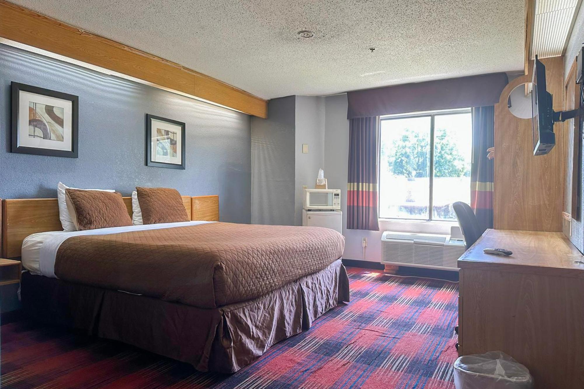 Hotel Classic By Oyo I- 240 Near Airport 2*